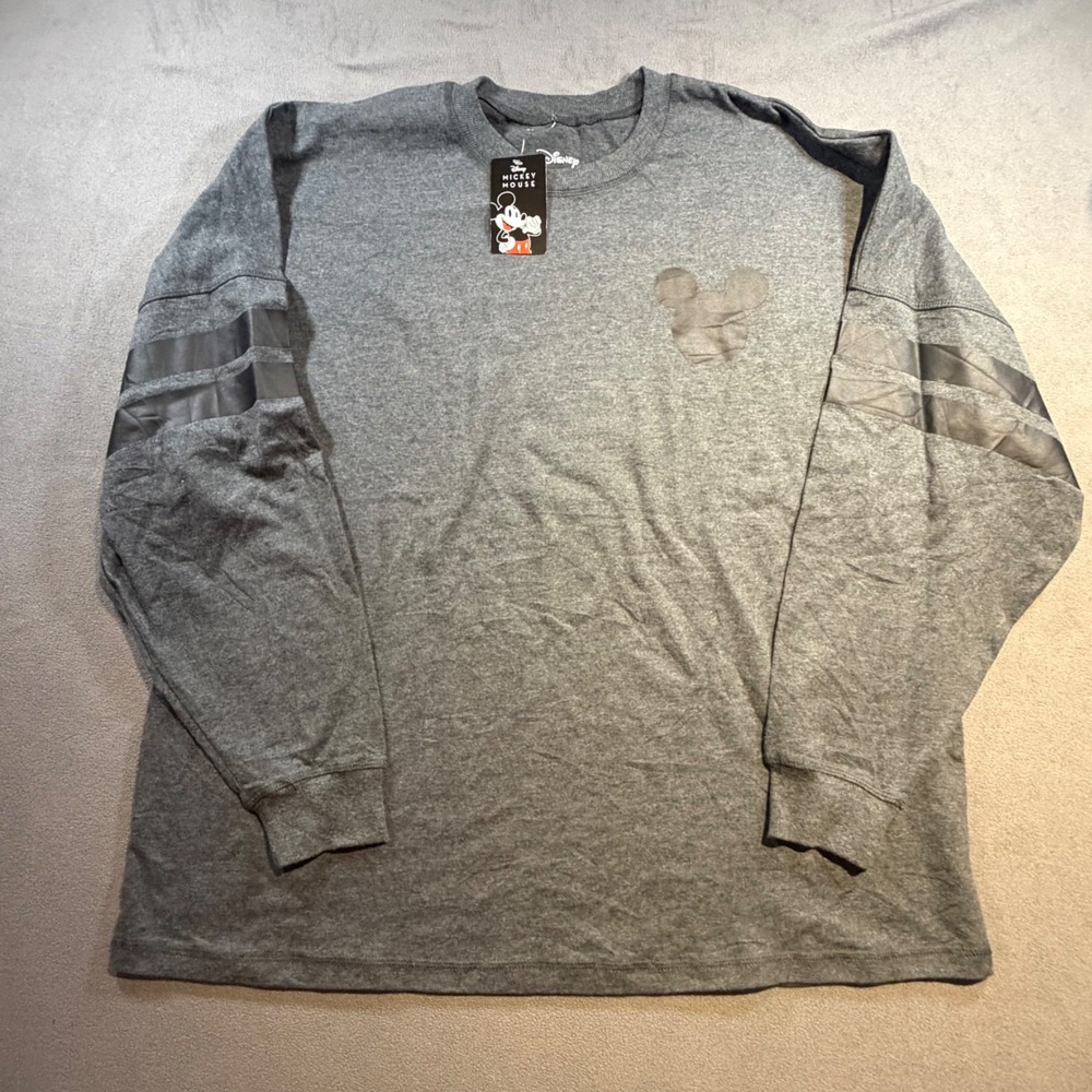 Disney Mickey Mouse Long Sleeve Shirt Gray Graphic Tee 2XL NWT AT24010